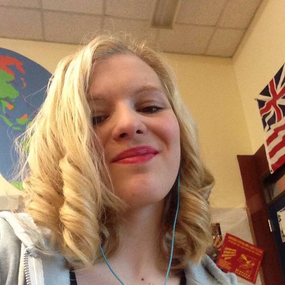 Meet your Posher, Bella - Picture 1 of 1