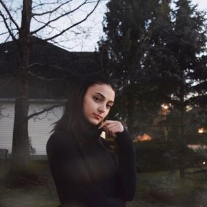 Meet your Posher, Alessandra