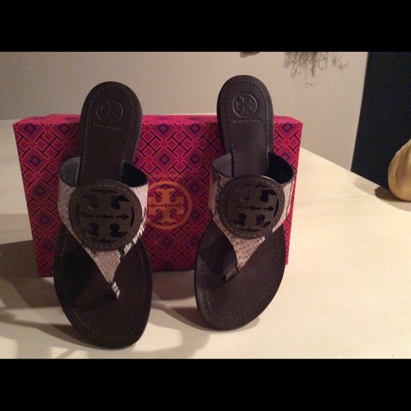 TORY BURCH SANDAL AUTHENTIC