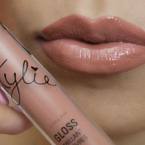 Kylie Lip Gloss in "Literally"