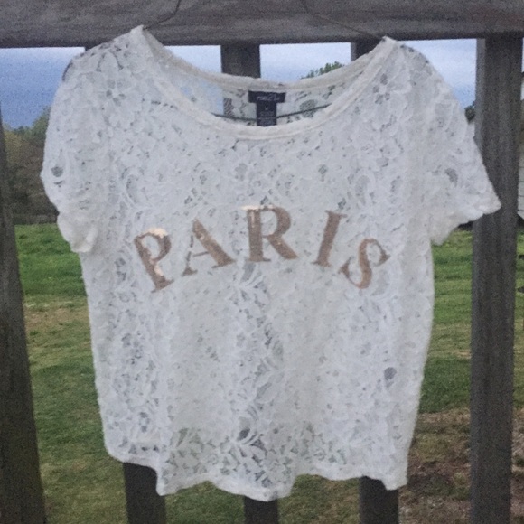 Lacy shirt with pairs letters