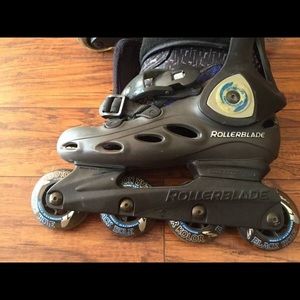 Women's rollerblades size 7