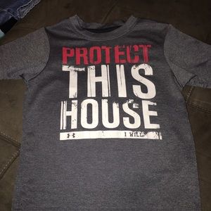 Boys 4t Under Armour shirt