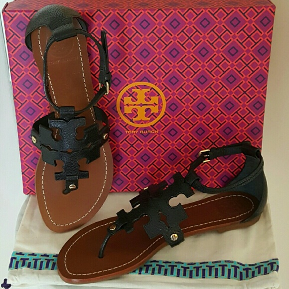 FINAL $ ⤵Tory Burch Black Gladiator Thong Sandal - Picture 4 of 4