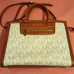 MICHAEL KORS SATCHEL