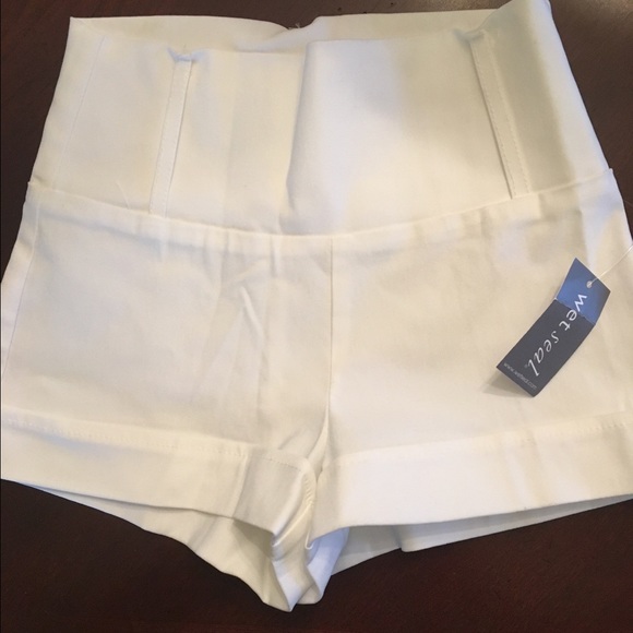 Wet seal high waisted shorts.