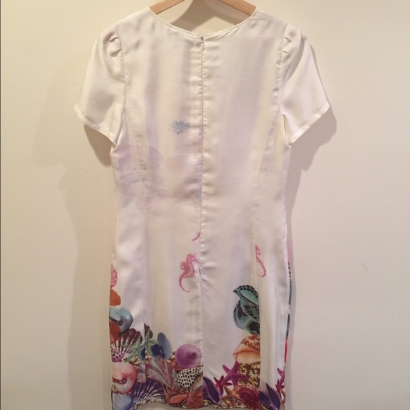 Dress - Picture 2 of 4