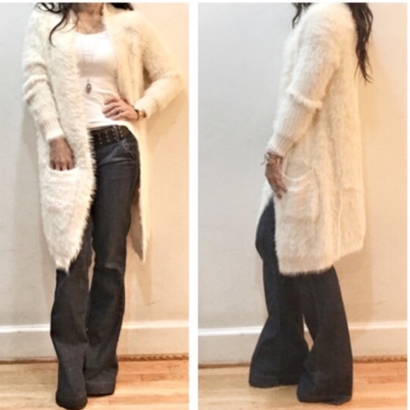 KATHY-Gorgeous Cream Ultra Soft Paris Cardigan - Picture 2 of 3