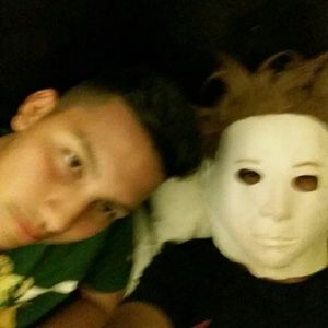 Meet your Posher, Devin