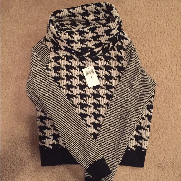 Lucky Brand Houndstooth Pullover