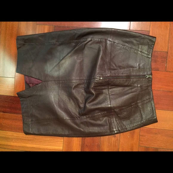 H&M leather skirt - Picture 2 of 4