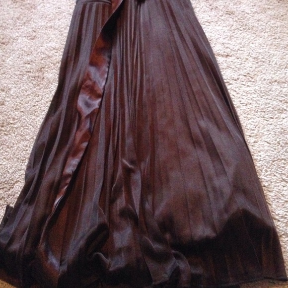 Brown Dress with Ribbon Belt - Picture 2 of 4