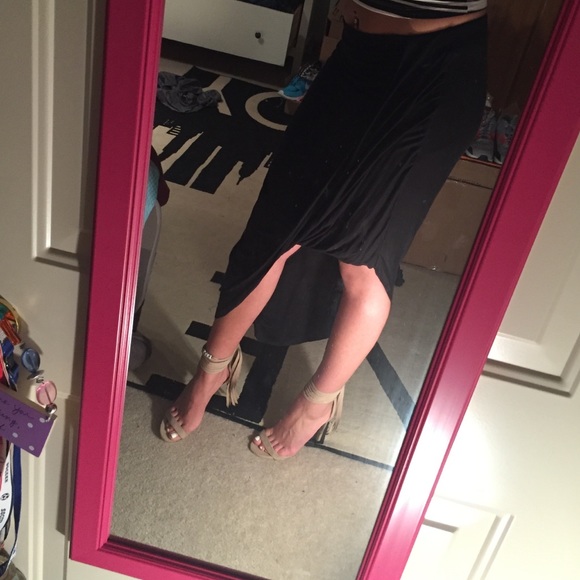 Swoopy Black Skirt