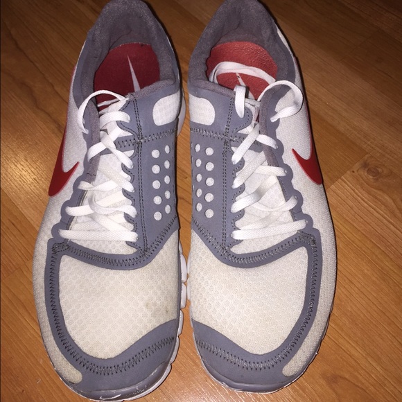 Men's Nike 5.0 running shoes