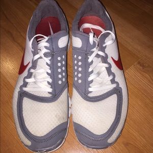 Men's Nike 5.0 running shoes