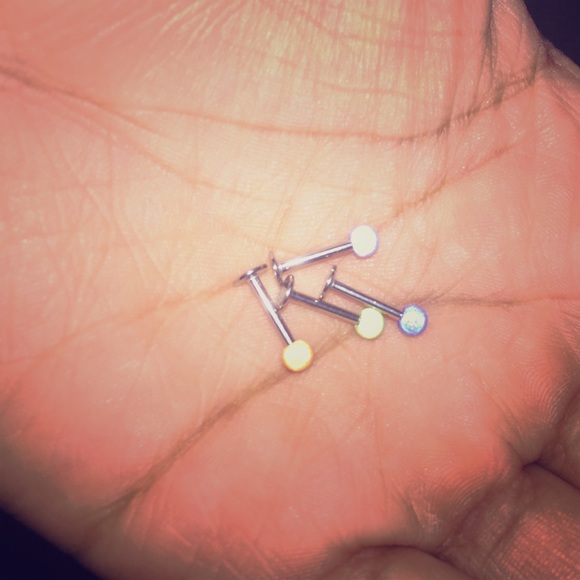 Nose rings - Picture 1 of 2