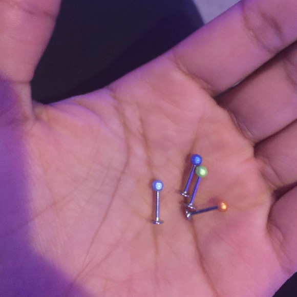 Nose rings - Picture 2 of 2