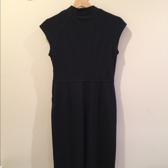 Bannana republic dress, navy blue, body shape - Picture 2 of 4