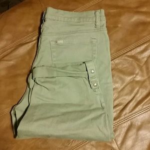 LEE classic fit at the waist green capris