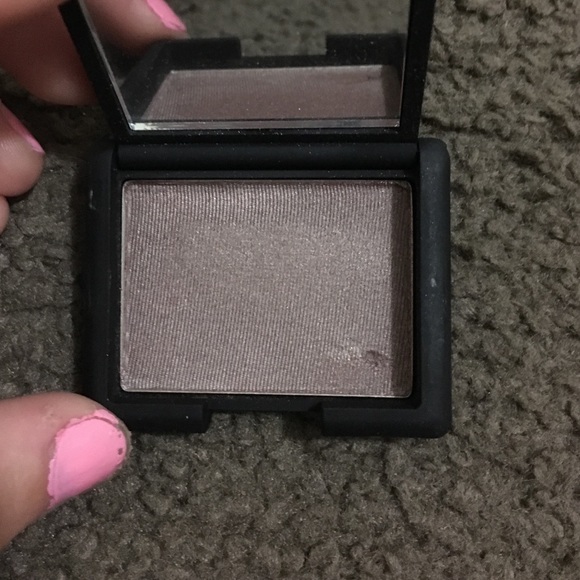 NARS single eyeshadow - Picture 3 of 3