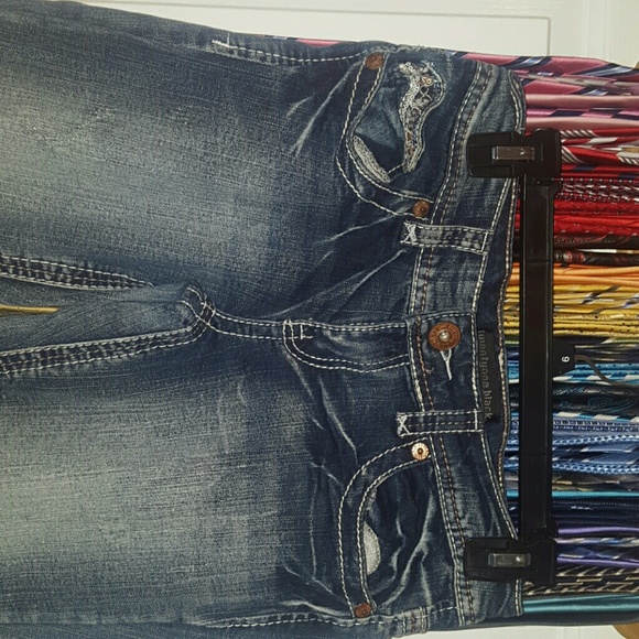 Jeans - Picture 2 of 3