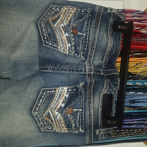 Jeans - Picture 3 of 3