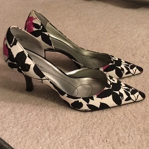 Anne Klein d'orsay pump!