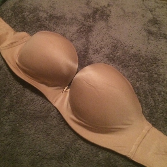 Victoria's Secret strapless padded bra 36C