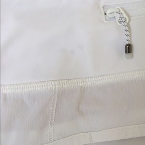 Reserved! White speeds size 6