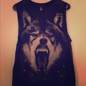 Sleeveless Wolf Graphic T