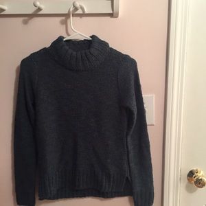 Hollister hunter green knit sweater