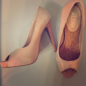 SEXY! ALDO BEIGE OPEN TOE PLATFORM CORK HEELS