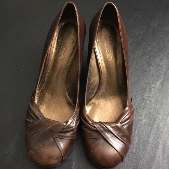 Aldo brown leather 1.5-2 inch wedge