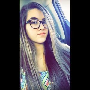 Meet your Posher, Michaela