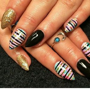 Meet your Posher, Ebony