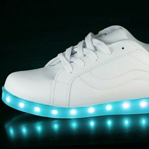 LED Shoes 5 White Low Top US Mens Size 5