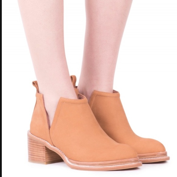 Jeffrey Campbell Fontana Books