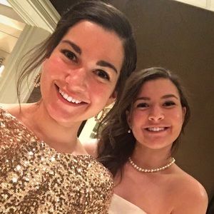 Meet your Posher, Suzanne