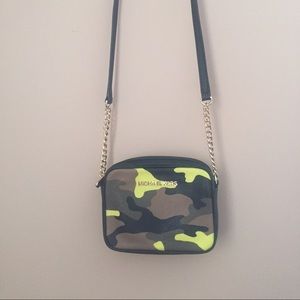 Michael Kors Camo Crossbody. Great Condition