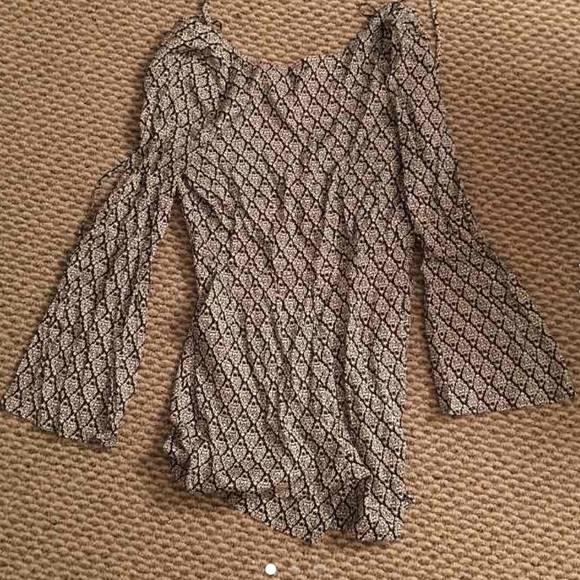 BRAND NEW DAINTY HOOLIGAN ROMPER ❣ - Picture 2 of 3