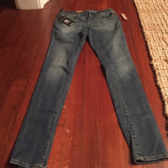 Brand new: Dkny ultra skinny Ave b jeans - Picture 1 of 4