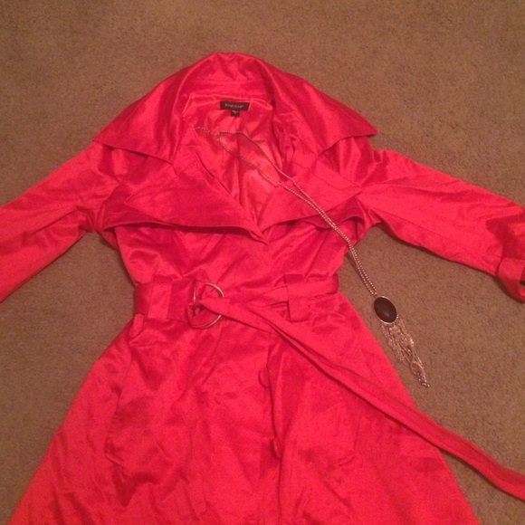 Bebe red light quarter sleeve jacket