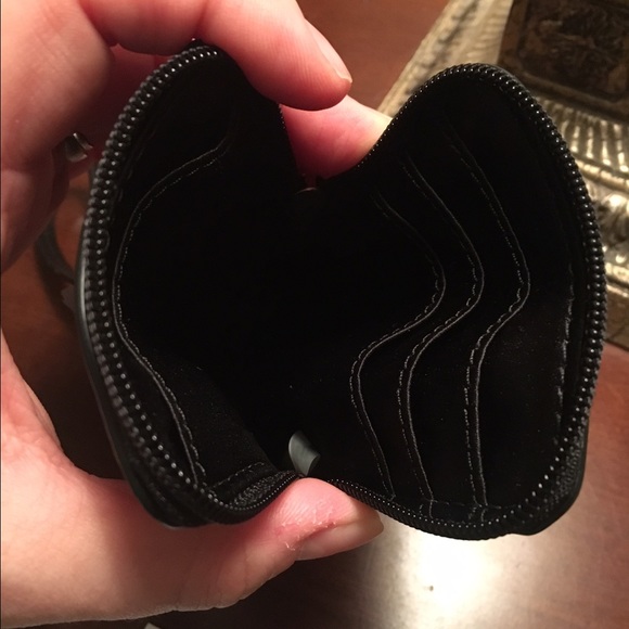 🎉🎉NWT COACH UNIVERSAL PHONE WRISTLET🎉🎉 - Picture 2 of 4