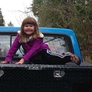 Meet your Posher, Tia