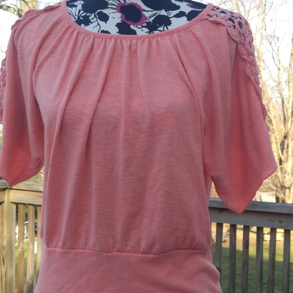 Coral Crochet Sleeve Dolman Top Sz L