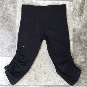 Lululemon in the flow size 4