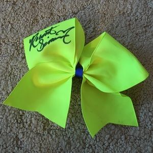 CHEER BOW SIGNED BY ROBERT SCIANNA FROM SMOED😱😍