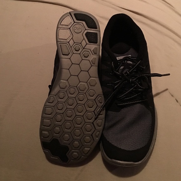 H2O Repel Nike Free 5.0 - Picture 2 of 3