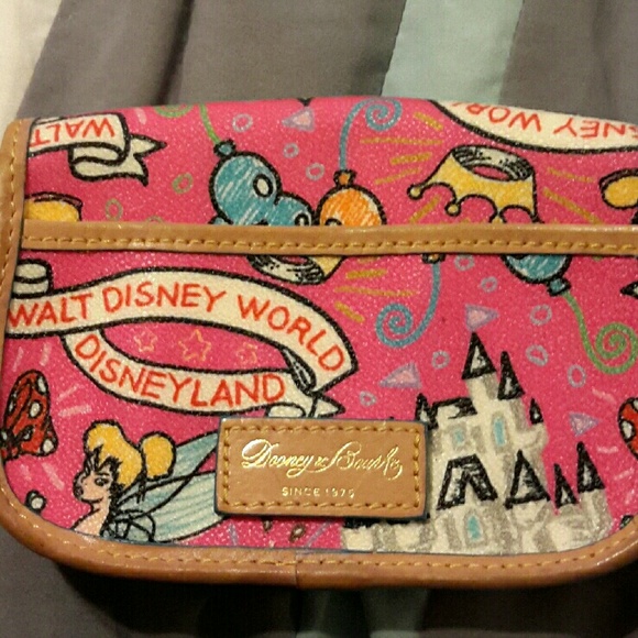 Dooney & Bourke Wristlet