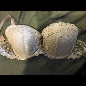 Victoria's Secret 38DD Demi bra.